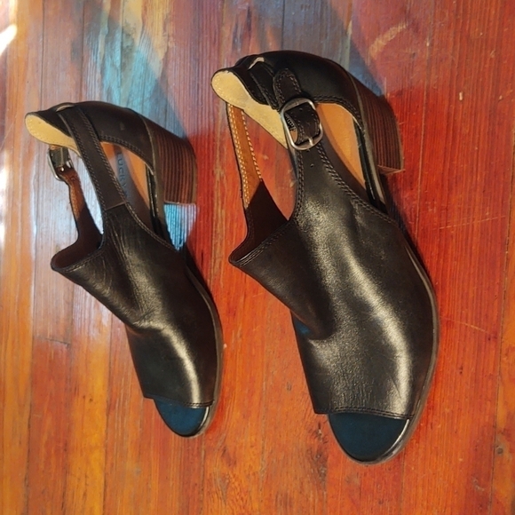 Lucky Brand Black Leather Sandals with Block Heel Sz 9 - Picture 4 of 10